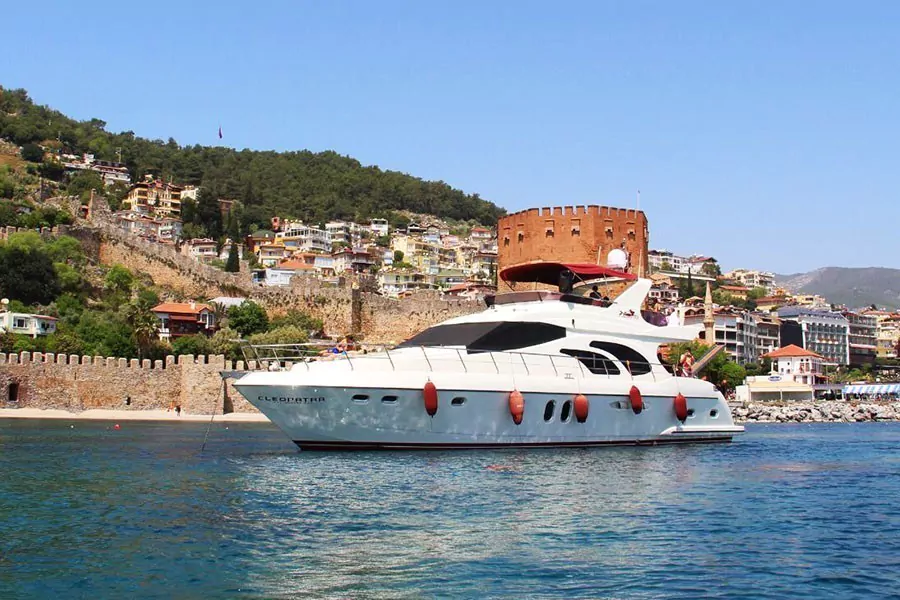 Motoryacht Cleopatra Luxury | 22 m | bis zu 15 Personen | mit Kaptain Kopie